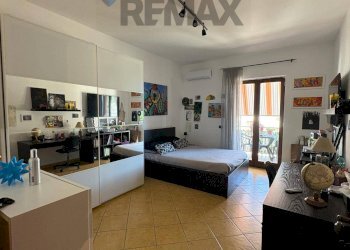 Camera / camera da letto - Three-room apartment via Primo Levi
 
36b, Napoli - photo 15