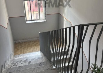 Scale - Three-room apartment via Primo Levi
 
36b, Napoli - photo 23