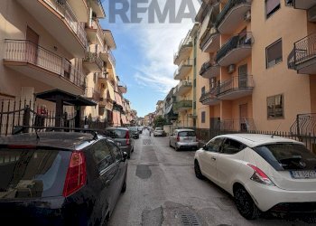 Edificio all\'aperto - Three-room apartment via Primo Levi
 
36b, Napoli - photo 28