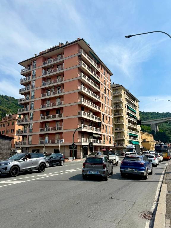 Zona - Trilocale Lungobisagno Dalmazia, 61, Genova (zona Staglieno) - foto 1