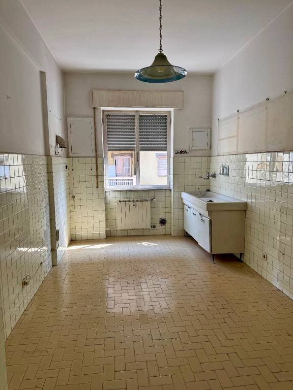 Lavanderia - Trilocale Lungobisagno Dalmazia, 61, Genova (zona Staglieno) - foto 2