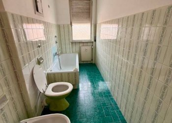 Bagno - Three-room apartment Lungobisagno Dalmazia, 61, Genova (neighborhood Staglieno) - photo 21