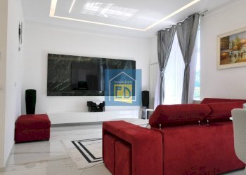 Foto 1 - Appartamento Via delle Trincee
 
2, Savona - foto 1