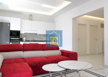 Foto 2 - Appartamento Via delle Trincee
 
2, Savona - foto 2