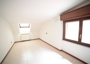 Stanza non arredata - Three-room apartment via Cascina Bertacca, 2, Bubbiano - photo 18