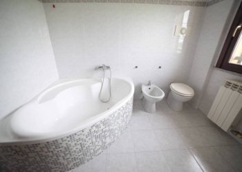 Bagno - Three-room apartment via Cascina Bertacca, 2, Bubbiano - photo 23