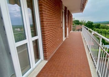 Balcone - Three-room apartment via Martiri della Libertà, 320, Cossato - photo 26