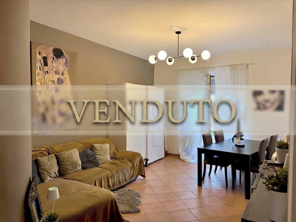 Soggiorno - Three-room apartment via Michele Buniva, 34, Pinerolo - photo 1