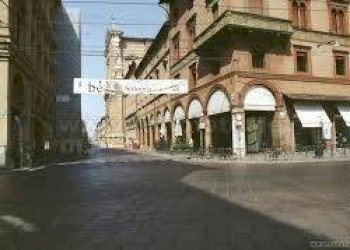 Zona - Appartamento via Luigi Carlo Farini, Bologna (zona Centro Storico) - foto 8