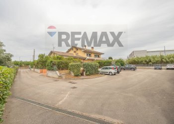 Edificio all\'aperto - Trilocale Via Cancelliera
 
1, Albano Laziale - foto 1