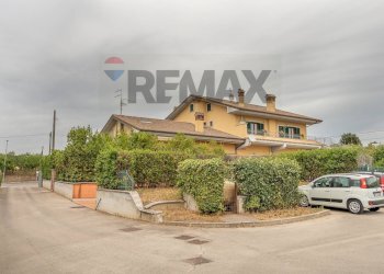 Casa all\'aperto - Trilocale Via Cancelliera
 
1, Albano Laziale - foto 2
