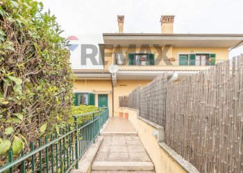 Balcone - Trilocale Via Cancelliera
 
1, Albano Laziale - foto 4