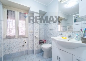 Bagno - Quadrilocale Via Martiri Di Belfiore
70, Marino - foto 12