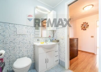 Bagno - Quadrilocale Via Martiri Di Belfiore
70, Marino - foto 13