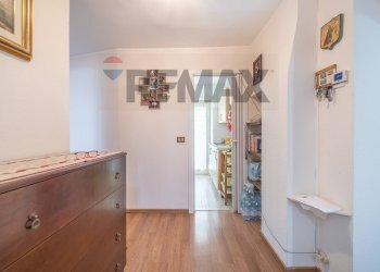Hall / corridoio - Quadrilocale Via Martiri Di Belfiore
70, Marino - foto 15