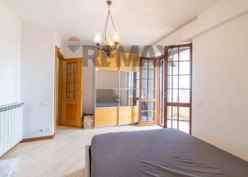 Camera / camera da letto - Terreno non edificabile Via Della Falcognana
61/I, Roma - foto 7
