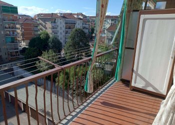 balcone - Trilocale corso Venezia, 67, Torino (zona Borgo Vittoria) - foto 9