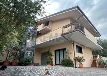 Casa all\'aperto - Independent house VIA PERUGIA
6, San Giovanni Teatino - photo 2