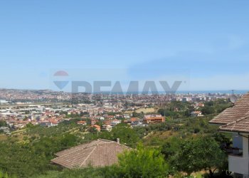 Edificio all\'aperto - Building land VIA BELVEDERE, San Giovanni Teatino - photo 10