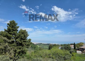 Vista delle montagne - Building land Strada Colle Renazzo, Pescara - photo 1