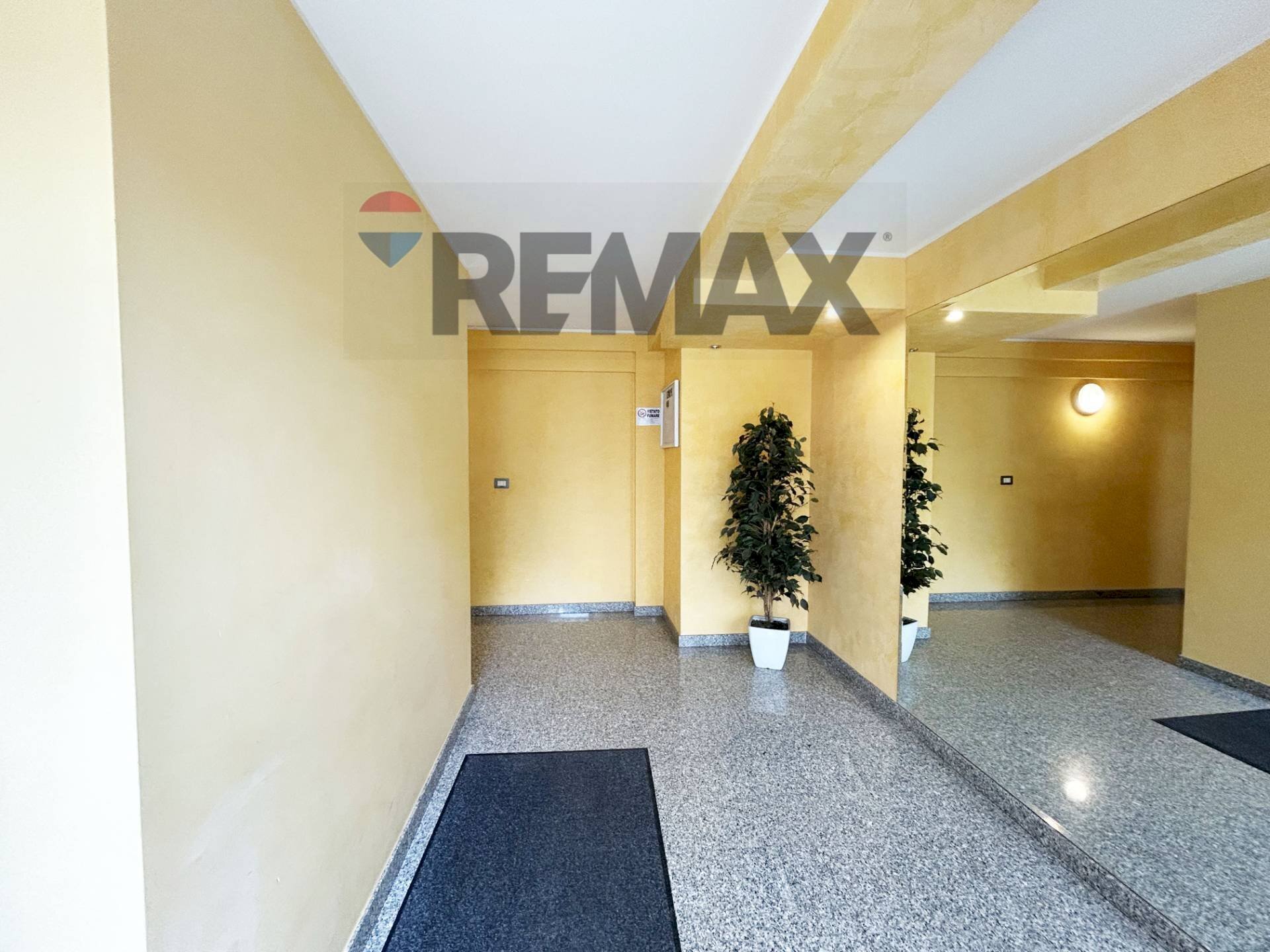 Ricezione / Lobby - Three-room apartment VIA VIENNA
1, San Giovanni Teatino - photo 2