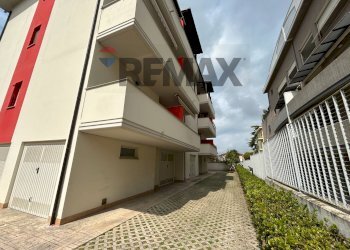 Edificio all\'aperto - Three-room apartment VIA VIENNA
1, San Giovanni Teatino - photo 3