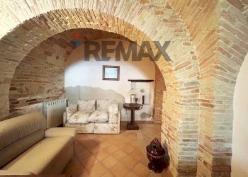 Soggiorno - Apartment VIA ROMA
28, Ripa Teatina - photo 9