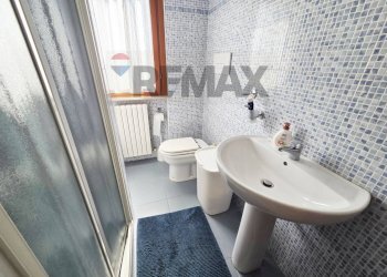 Bagno - Four-room apartment VIA OTTAVIANO
16, San Giovanni Teatino - photo 16