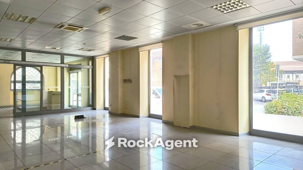 Interno non residenziale - Other via Roma, 4, Chieri - photo 1