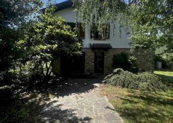 Giardino - Villa via Alcide de Gasperi, 14, Varzi - foto 2