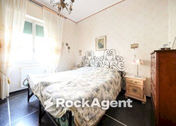 Camera da letto - Trilocale corso Luigi Andrea Martinetti, 113, Genova (zona Sampierdarena) - foto 14