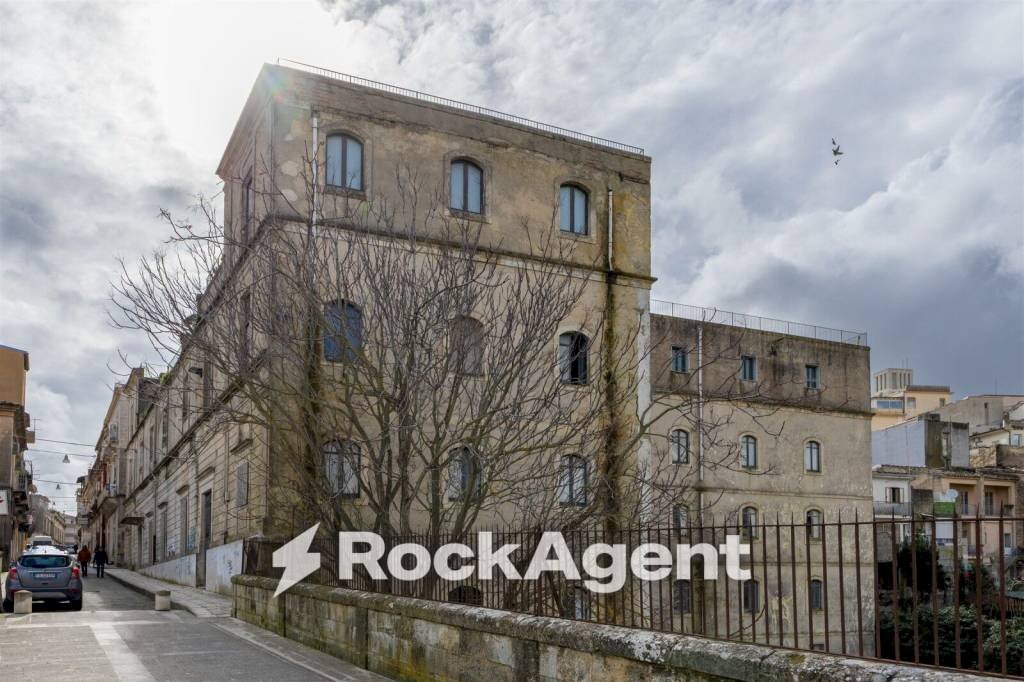 Zona - Hotel via Traspontino, 1, Ragusa - photo 1