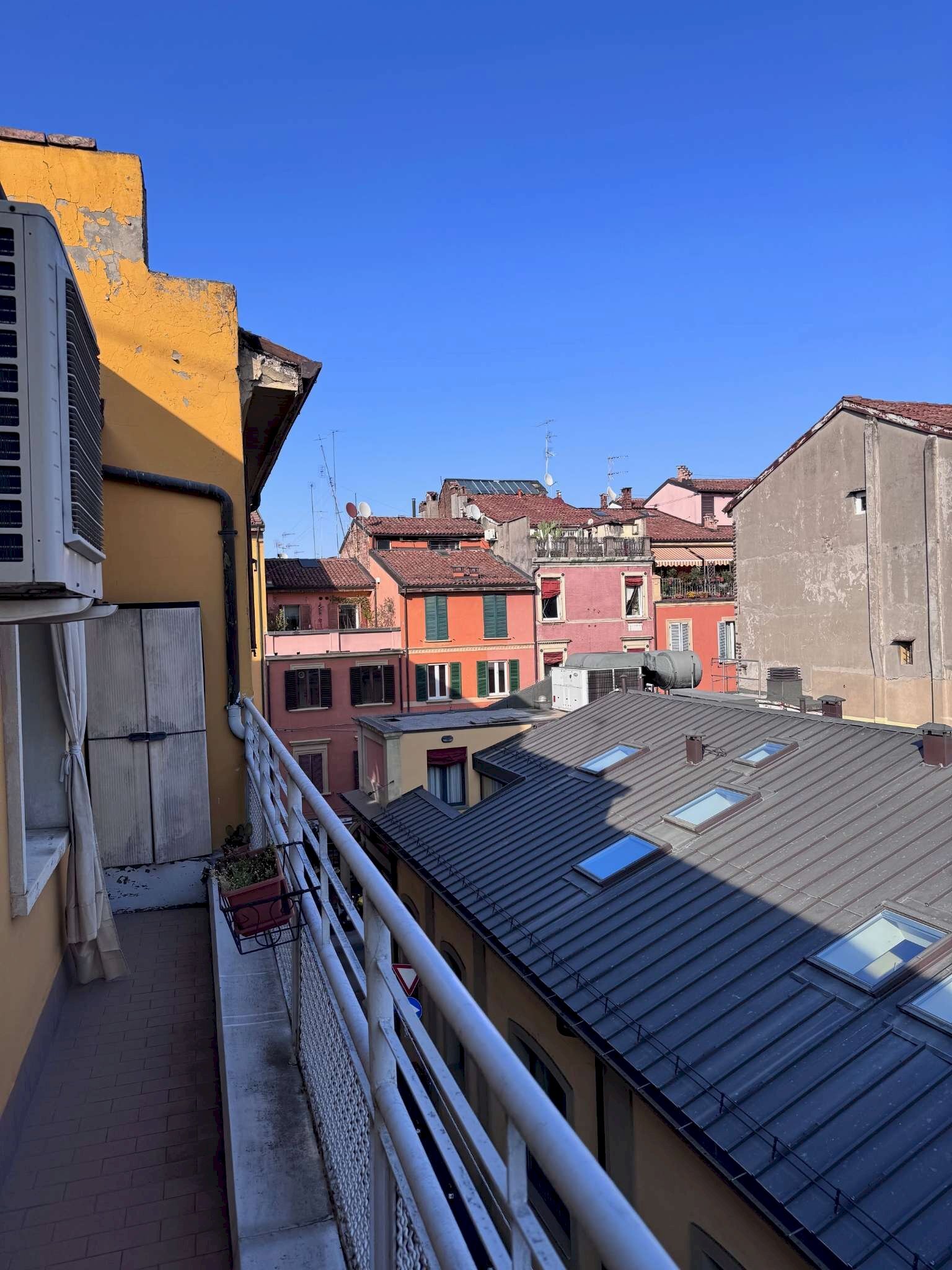 balcone - Trilocale via Pietralata, Bologna (zona Centro Storico) - foto 2