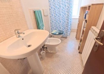 Bagno - Bilocale viale delle Repubbliche Marinare, Roma (zona Lido di Ostia) - foto 16
