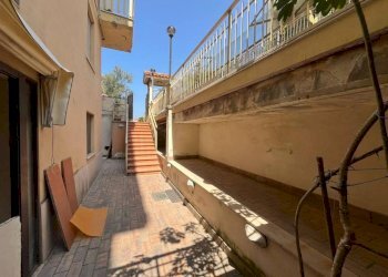 Cortile interno - Bilocale viale delle Repubbliche Marinare, Roma (zona Lido di Ostia) - foto 20