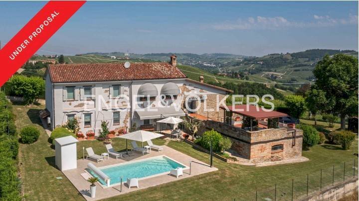 Piscina - Villa strada Valle Bera, Castiglione Tinella - foto 1
