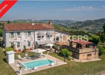 Piscina - Villa strada Valle Bera, Castiglione Tinella - foto 1