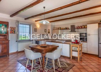 Cucina - Villa strada Valle Bera, Castiglione Tinella - foto 5