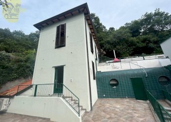 Facciata - Three-room apartment via Sottomonte, 9, Trieste - photo 32