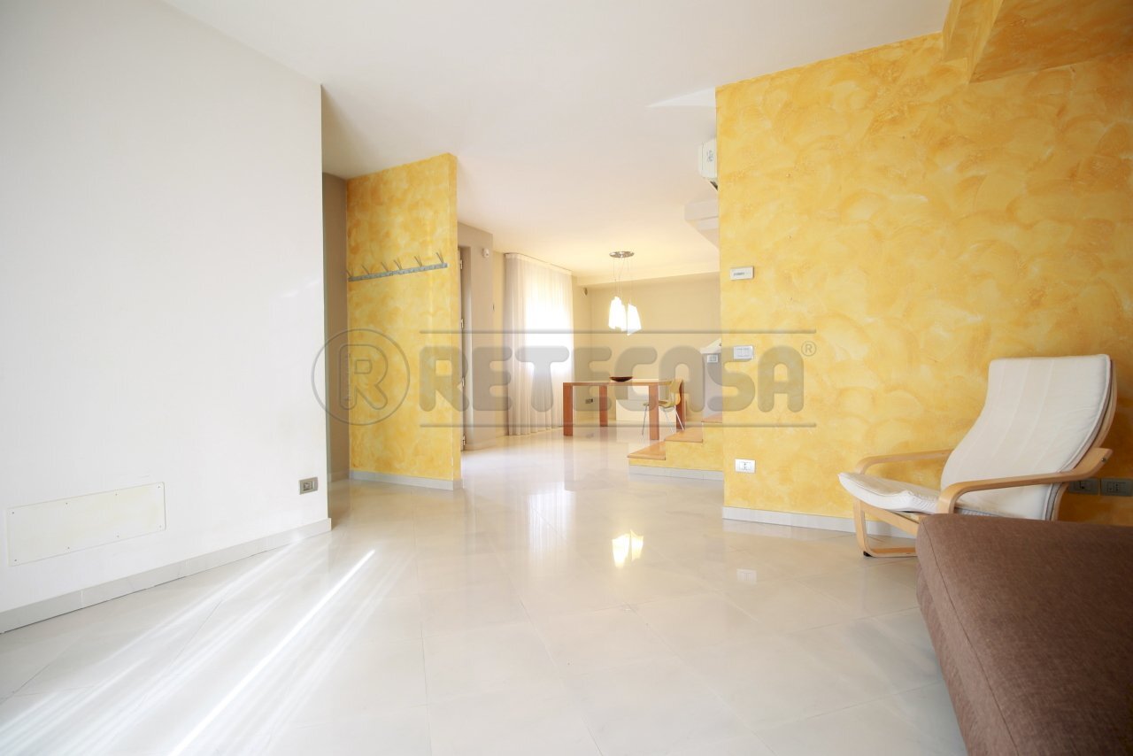 salotto - zoan giorno - Porzione di casa Via Venezia 17, Montebello Vicentino - foto 1