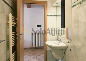 bagno con box doccia - Bilocale Via Carlo Cattaneo snc, Forlì - foto 15