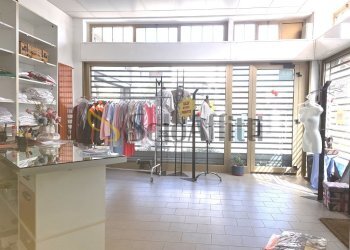 negozio - Laboratory Via Leonardo Da Vinci 35, Limbiate - photo 1