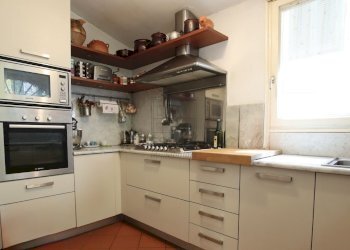 vendesi appartamento con terrazza lucca centro IMG - Appartamento Via Buia, Lucca - foto 6