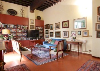 vendesi appartamento con terrazza lucca centro IMG - Appartamento Via Buia, Lucca - foto 8