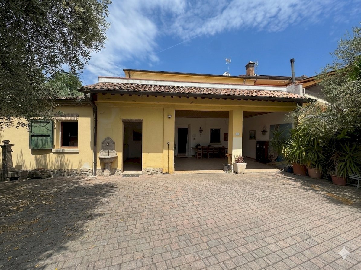 Gemini_Generated_Image_pc7ig3pc7ig3pc7i (1) - Porzione di casa Via Moreta, Coriano - foto 1