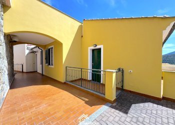 INGRESSO APPARTAMENTO - Bilocale Via Barilari 7BIS, Magliolo - foto 3