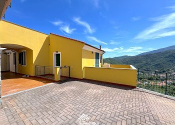 INGRESSO APPARTAMENTO - Bilocale Via Barilari 7BIS, Magliolo - foto 4