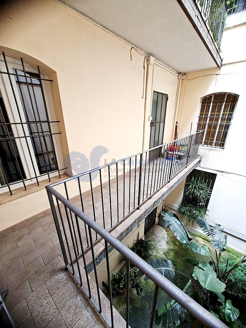 ingresso da ballatoio - Quadrilocale Via Foscolo, Bologna (zona Centro Storico) - foto 3