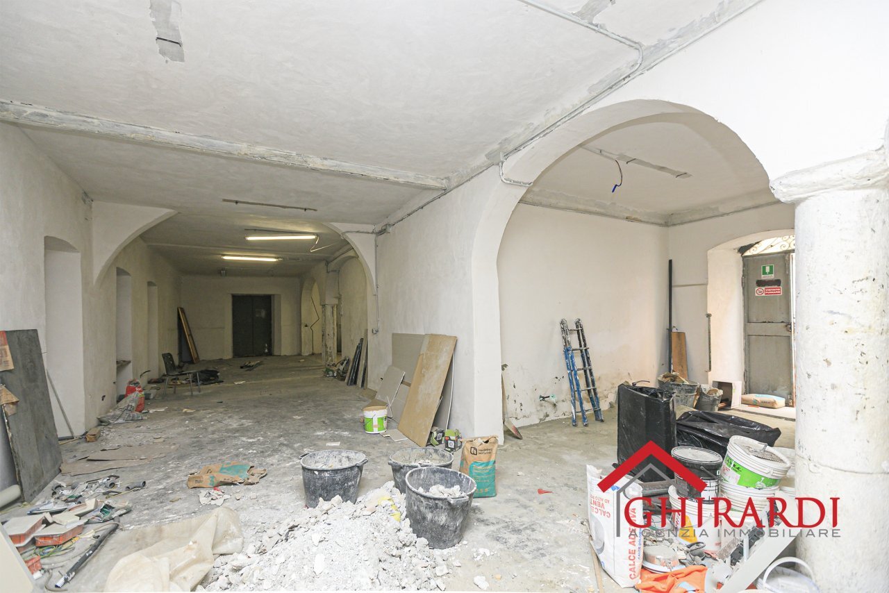 1.1 INGRESSO - Locale Commerciale Via Giacomo Puccini, Genova (zona Sestri Ponente) - foto 2