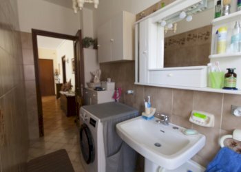 Bagno lavanderia - Four-room apartment Via Don Oreste Benzi 6, Narzole - photo 9
